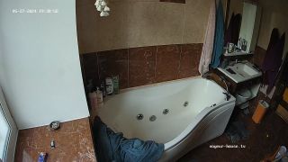 Exclusive, Bathroom Apartment Henry, Jutta, Sibilla, Wendy Rec11 2024-05-28 - HD 720P-9