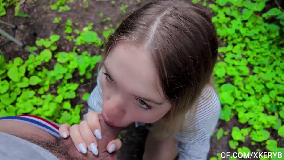 XKendy,xKeryB - THE BEAUTY SUCKS MY COCK SUPERBLY AND AS A REWARD I TREATED HER TO MY HOT SPERM!
