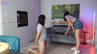 Alika Girls in Charge Slave Smack My Bitch Up! (Femdom porn)-0