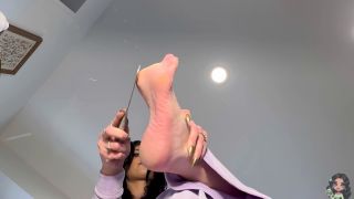 Goddess Green - Eat My Foot Dust - Handpicked Jerk - Off Instruction - Foot worship-5