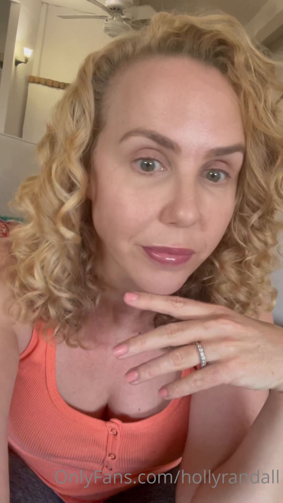 Holly Randall 0gw8h72gnse2o1i38gm5s source