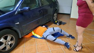 Big Ass Wife Fucks The Mechanic 1080p-3