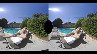 Poolside With Daisy Taylor (Oculus / Vive 4K) - [Virtual Reality]-8