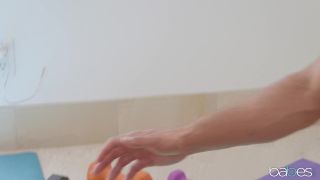 Babes e1636 shesquats 1080p (mp4)-3