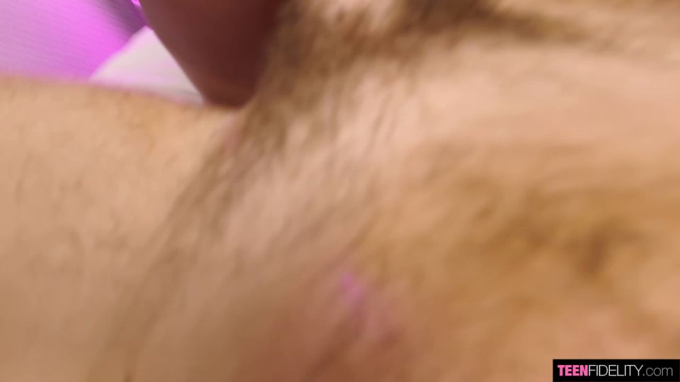 Creaming Her Rose - E627 - Chloe Rose Sex Clip Video Porn...