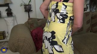 adult xxx clip 1 Mature.nl presents Carrie M. (54) in American housewife Carrie playing with herself – 01.05.2018 - fetish - mature porn marsha may femdom-1