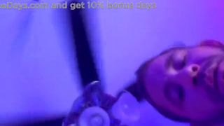 Home video of my boyfriend pounding me from behind-7
