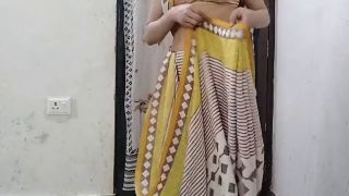 Slim Girl Muslim girlfriend ko call kar ke ghar pe bula kar jabar dasti pela-1