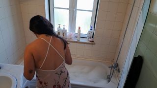 Latina Wife Calls Handyman To Fix The Hot Tub 1080p-1