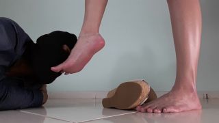lolitafeet 25-09-2018 Worship (white heels with peach nails) – 8 min Foot!-6