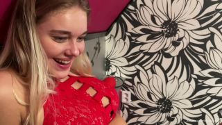 Blonde Gives Birth Through Her Giant Butt - Premium User ....-2