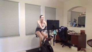 brittibratti 2023-04-03 Stream started at 04032023 0212 pm  2nd Round of Working Out  ) Connection got lost-5