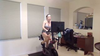 brittibratti 2023-04-03 Stream started at 04032023 0212 pm  2nd Round of Working Out  ) Connection got lost-6