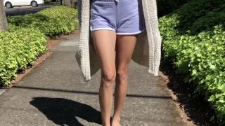 Jenicca-14-08-2020-98050645-More braless public vids  even though these walking cli-5