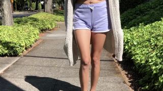 Jenicca-14-08-2020-98050645-More braless public vids  even though these walking cli-6