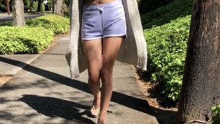 Jenicca-14-08-2020-98050645-More braless public vids  even though these walking cli-8