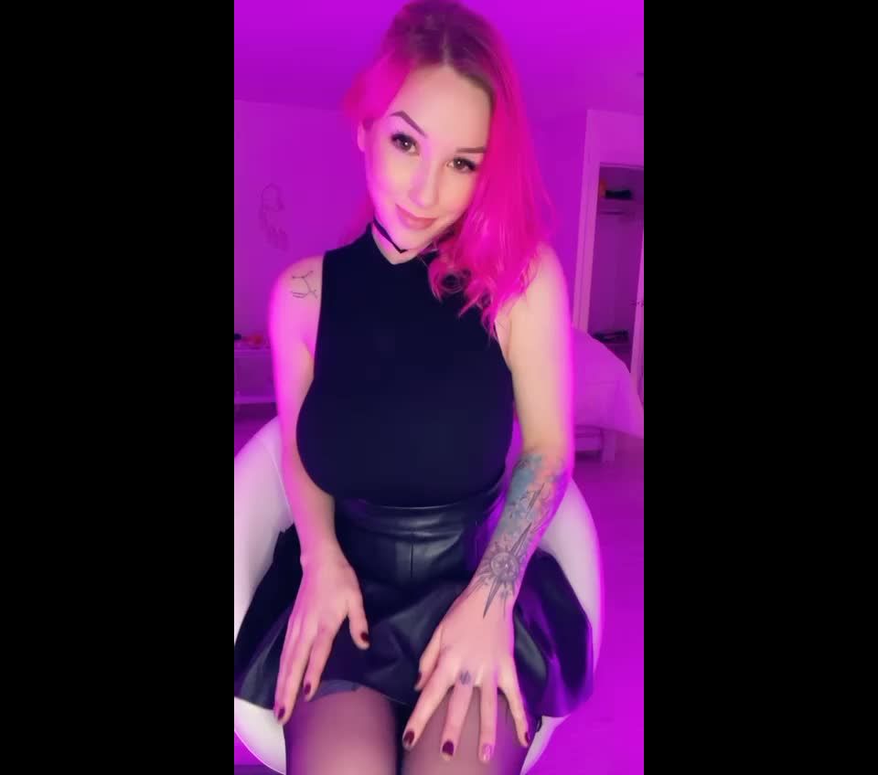 Sofia Sunshine - xsofiasunshine () Xsofiasunshine - baby do i turn you on send me a dm and let me make you something that will make you cum 14-11-2021