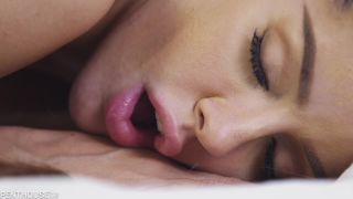 Vanna Bardot & Whitney Wright  Lesbian Masseuse Vanna Bardot Has a Magic Tongue-6