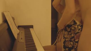 Daring Kiara Roomie Fucks Me After Playing The Piano-1