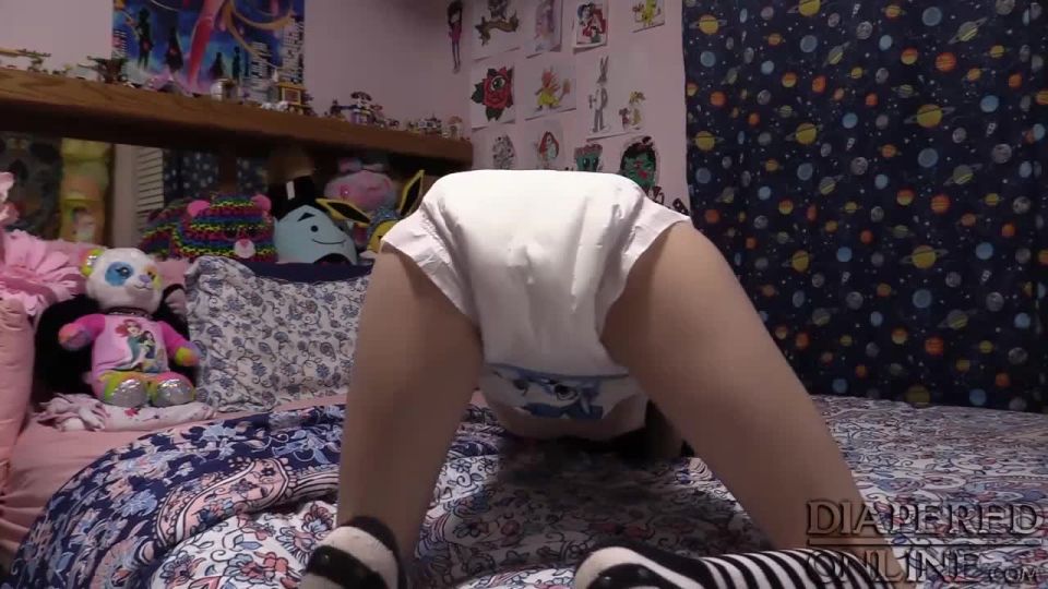 Diaperedonline2Samara Samara Diapered Striptease in Bed