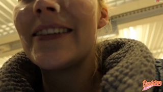 Daddys Luder - Spermawalk am Flughafen 1080P - Amateur-5