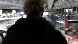 Daddys Luder - Spermawalk am Flughafen 1080P - Amateur-9