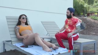 Gina Valentina - Gina fucks worthless stepbro - Family Hookups-0