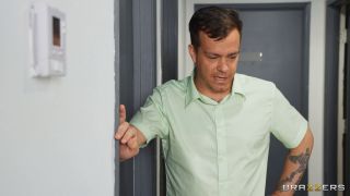 Monique Alexander, Van Wylde, Scott Nails Give Her A (Amateur porn)-3