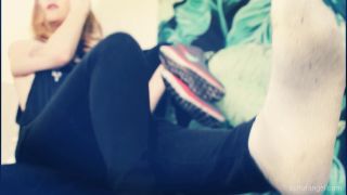 Angel Au Lait - Use Your Tongue - Foot worship-2