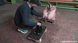 adult video 48 evil femdom bdsm porn | Lilith Lee, Arjan – Vibed While Machine Fucked | bdsm porn-4