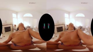 Cali Calienta - I Deserve Everything You Give Me 02 28 2021 Oculus Go 3K-8