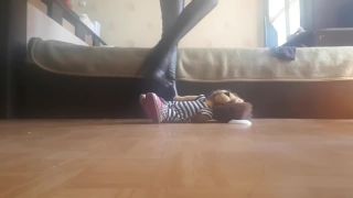 Femdom, crush foot fetish-3