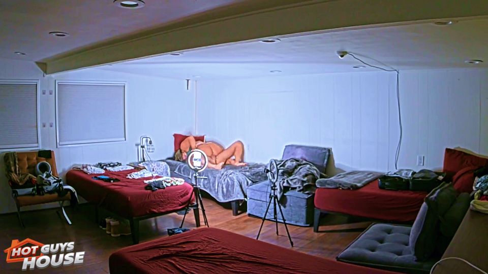 Big Booty Tay - Afterhours Hidden Cam (No Audio) Mac Lawl...