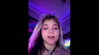  POV Juniper Ren - Stepdaughter Skips The Beach And Fucks At Home Instead Juniper Ren-2