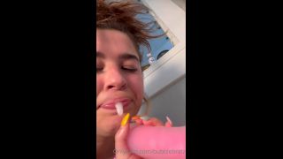 maddiebubz Vid-03-27-22-9