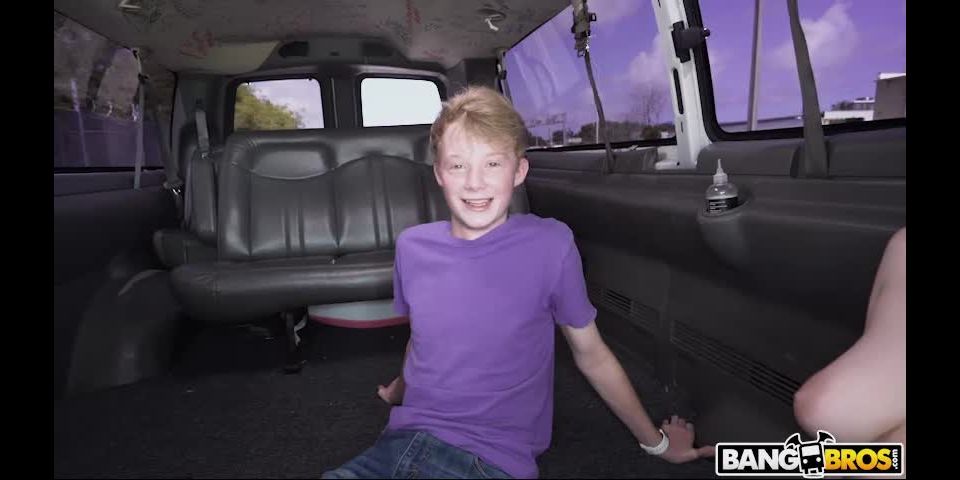 Bang Bus - Ava Sinclaire