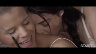 [Mia Trejsi] Sex art with sarah kay & mia trejsi in feel the beat-1