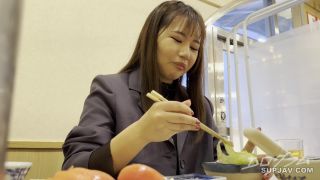 FC2PPV 3230923 ※限定価格【顔出し】美巨乳×網タイツのエロイ美容師のお姉さんと生ハメSEX！男を翻弄する小悪魔エロス全開のクール系美女が身もだえ絶頂！連続中出し精鋭搾り取られる-1