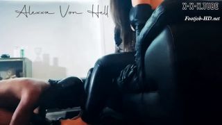 Fingering porn Mistress Alexxa Von Hell Two Pairs Of Devilicious Feet Mistress Malissia  Mistress Alexxa Von Hell -5