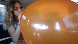 Custom Fetish - Amber Blow Pops 2 in Backseat - Manyvids   Father   Father-0
