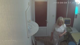 hz hz Voyeur in the doctor's office 61-1