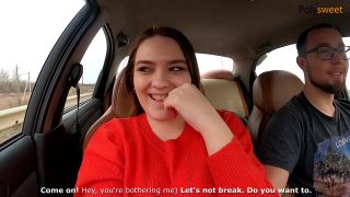 [Amateur] Blowjob while driving! when passers-by looked at the girl-2