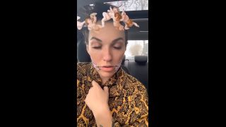 giaisabellaxx H265 2020-02-13 ad little angel does car karaoke-0