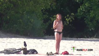 Nude Beach - Hot Women Caught on Camera  3-6