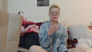 Pearl Sinclair hevc Pearl Sinclair Watch-Me-Eat-Hot-Wings-11-17-2019-0