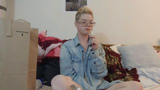 Pearl Sinclair hevc Pearl Sinclair Watch-Me-Eat-Hot-Wings-11-17-2019-8