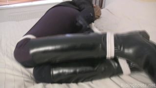 Online video Hayley - 08-Jun-2012 feet-9