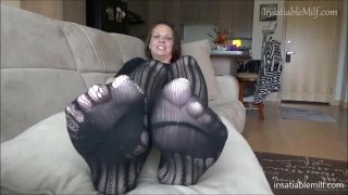 DIANE ANDREWS - RUB MY FEET Video Sex Download Porn-0