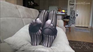 DIANE ANDREWS - RUB MY FEET Video Sex Download Porn-6