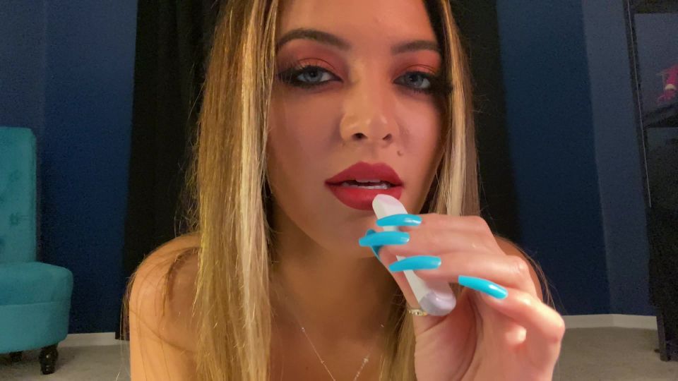 video 24 actress femdom Crystal Knight - Building Your Vape Addiction, smoking on smoking